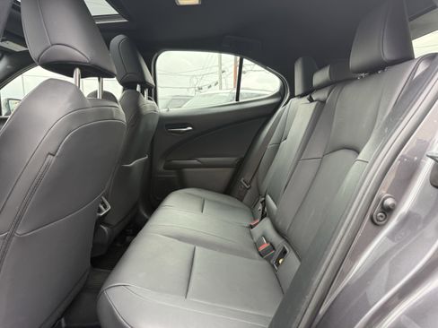 Used 2024 Lexus UX 250h FWD image 15