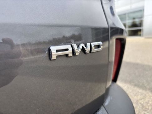 Used 2022 Ford Escape SEL w/ Class II Trailer Tow Package image 12