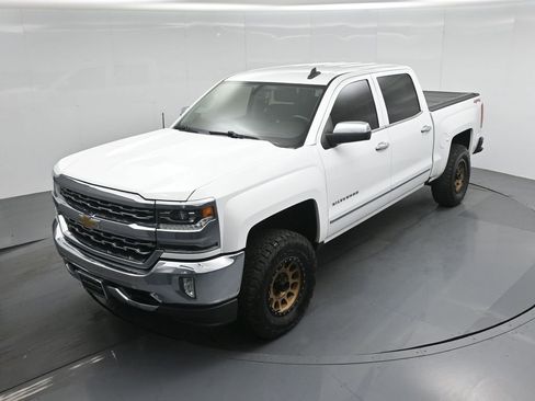 Used 2018 Chevrolet Silverado 1500 LTZ AWD/4WD image 32