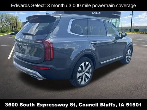 Used 2022 Kia Telluride S AWD/4WD image 3