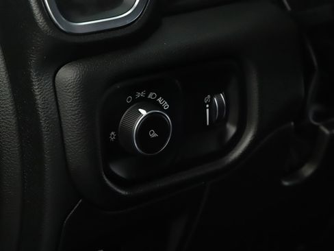 Used 2024 RAM 1500 Laramie image 9