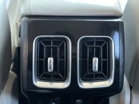 Used 2022 Kia Sorento SX Prestige AWD/4WD image 14