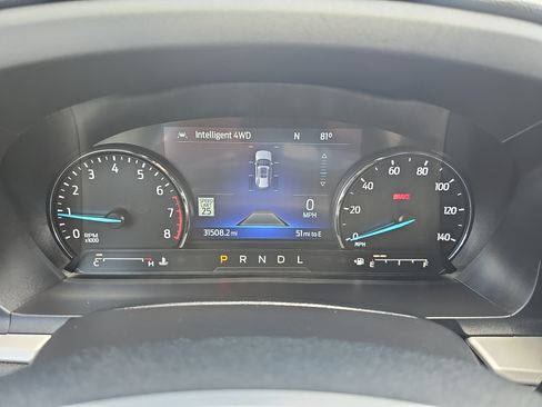 Used 2022 Ford Explorer XLT w/ Equipment Group 202A AWD/4WD image 29
