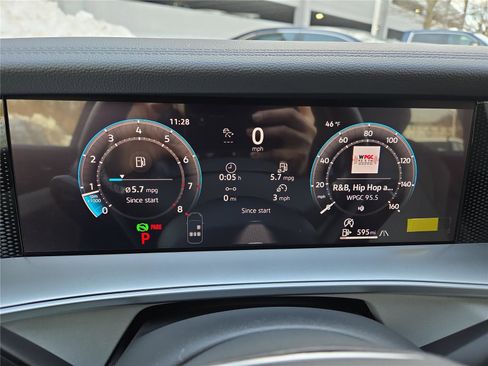 New 2026 Volkswagen Tiguan SE image 18