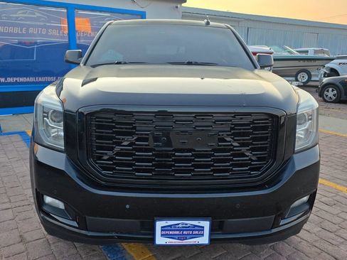 Used 2015 GMC Yukon XL Denali w/ Premium Package AWD/4WD image 2
