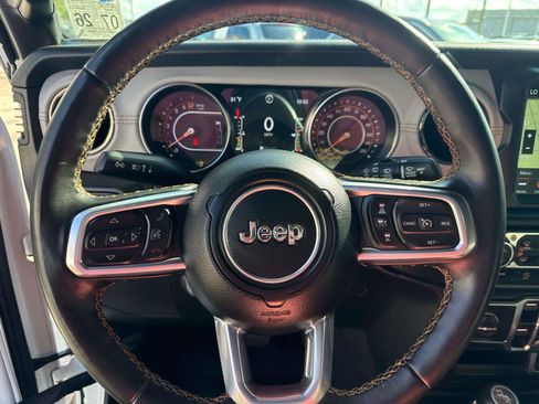 Certified 2022 Jeep Wrangler Unlimited Sahara image 21