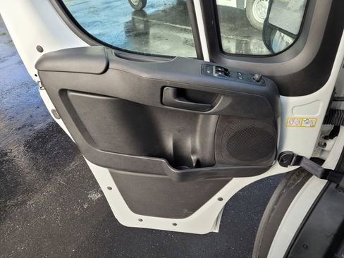New 2024 RAM ProMaster 2500 w/ Convenience Group image 12