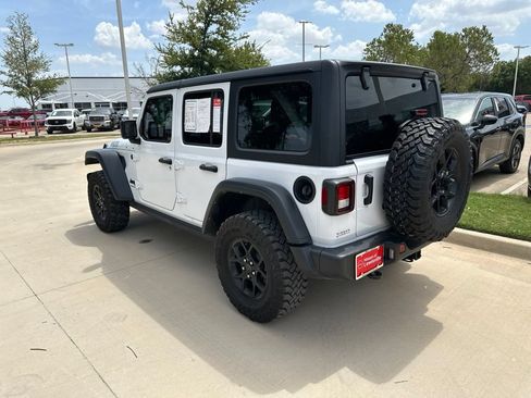 Used 2025 Jeep Wrangler Unlimited Sport AWD/4WD image 7