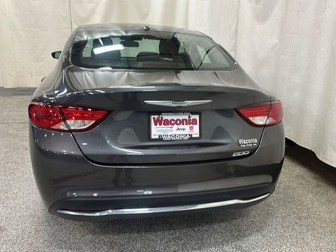 Certified 2016 Chrysler 200 Limited w/ Convenience Group FWD image 4