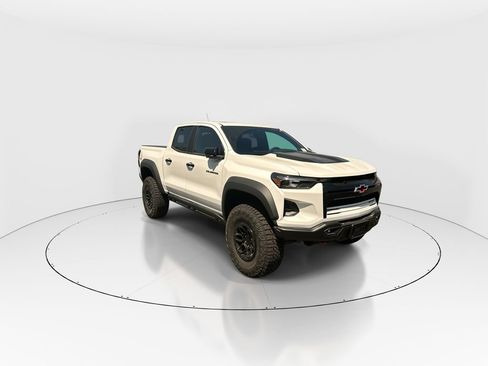 New 2026 Chevrolet Colorado ZR2 w/ ZR2 Bison Edition AWD/4WD image 2