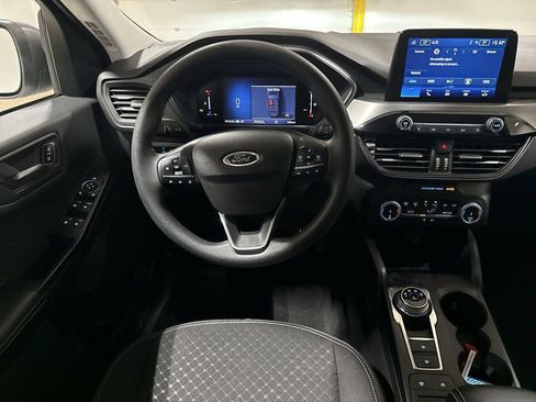 Used 2025 Ford Escape Active image 11