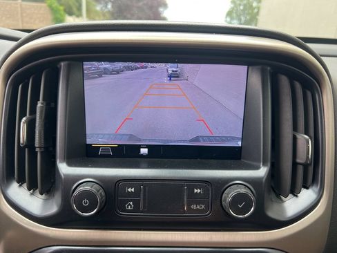 Used 2022 GMC Canyon Denali AWD/4WD image 18