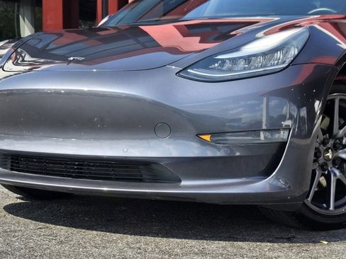 Used 2019 Tesla Model 3 Long Range image 2