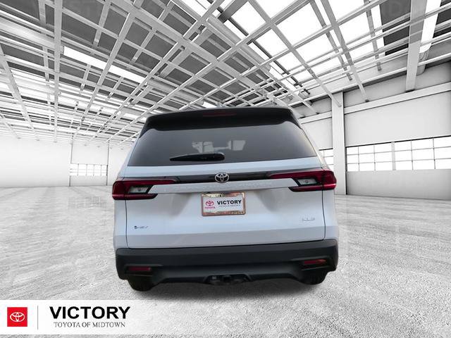 Used 2026 Toyota Grand Highlander XLE FWD image 5
