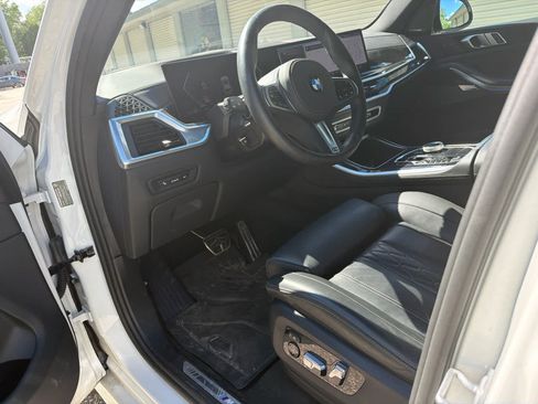 Used 2025 BMW X5 xDrive40i w/ Executive Package AWD/4WD image 8