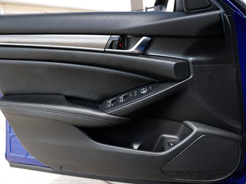 Used 2020 Honda Accord Sport image 36