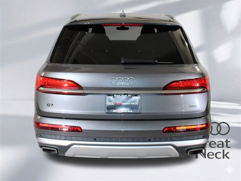Certified 2025 Audi Q7 2.0T Premium w/ Convenience Package image 23