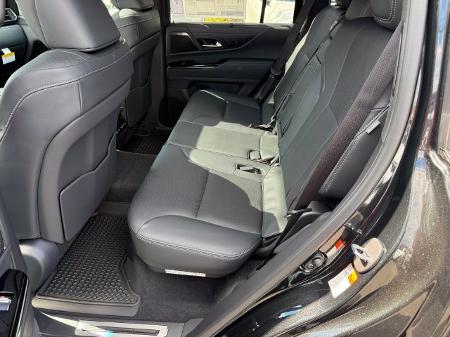 New 2026 Lexus LX 600 4WD w/ Appearance Package image 25