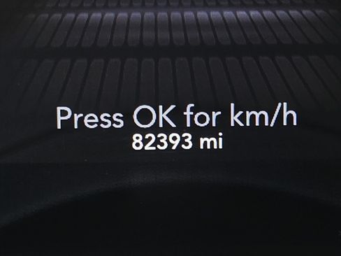 Used 2021 Dodge Challenger SXT w/ Plus Package RWD image 27
