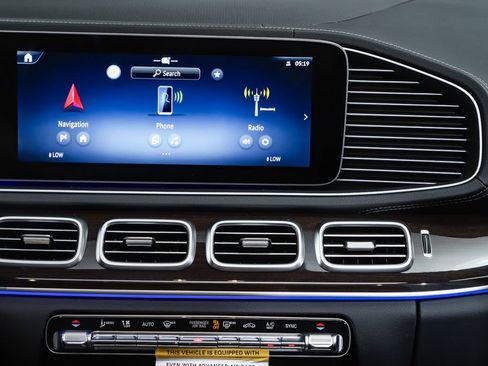 New 2026 Mercedes-Benz GLS 450 4MATIC image 18
