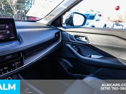 Used 2025 Nissan Rogue Platinum FWD image 45