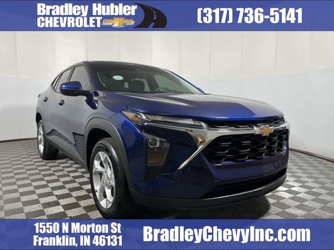 Used 2024 Chevrolet Trax LS w/ LS Convenience Package FWD image 1