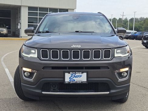 Used 2018 Jeep Compass Limited w/ Navigation Group FWD image 2