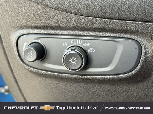Used 2020 Chevrolet Equinox LT FWD image 26