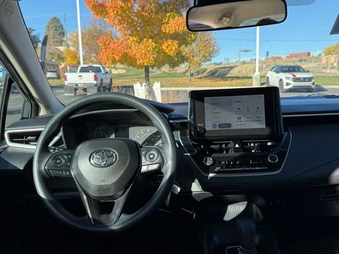 Used 2024 Toyota Corolla LE image 28
