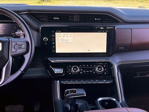 Used 2023 GMC Sierra 1500 Denali Ultimate AWD/4WD image 6