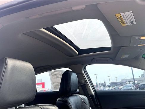 Used 2014 Acura ILX w/ Technology Package FWD image 18