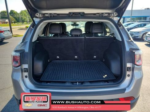 Used 2018 Jeep Compass Latitude w/ Cold Weather Group FWD image 7