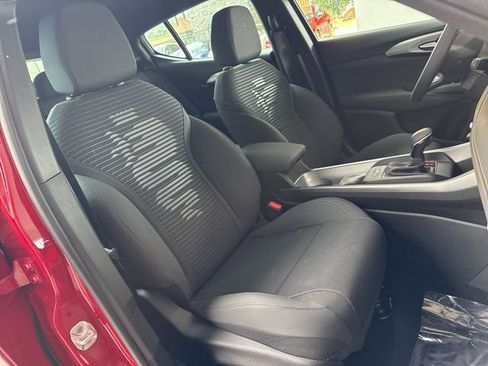 Used 2025 Alfa Romeo Tonale image 18