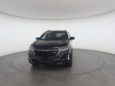 Used 2022 Chevrolet Equinox RS w/ Infotainment Package image 32
