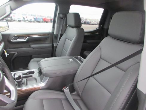 New 2026 GMC Sierra 1500 Elevation w/ Elevation Premium Package AWD/4WD image 14