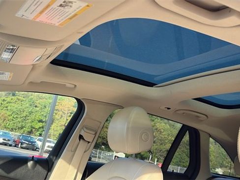 Used 2022 Mercedes-Benz GLC 300 image 20