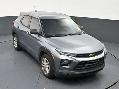Used 2021 Chevrolet TrailBlazer LS FWD image 18