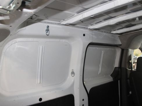 Used 2017 Nissan NV200 S image 23