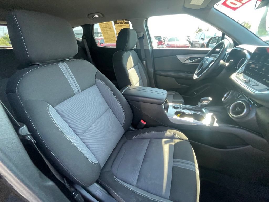 Used 2023 Chevrolet Blazer LT w/ Convenience Package FWD image 28