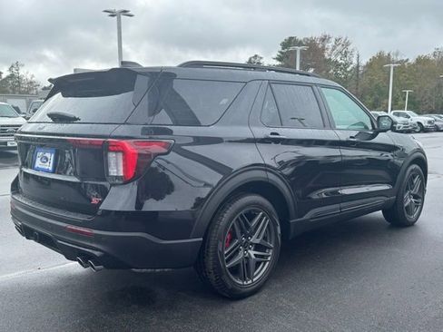 New 2026 Ford Explorer ST w/ Sun And Sound Package image 5