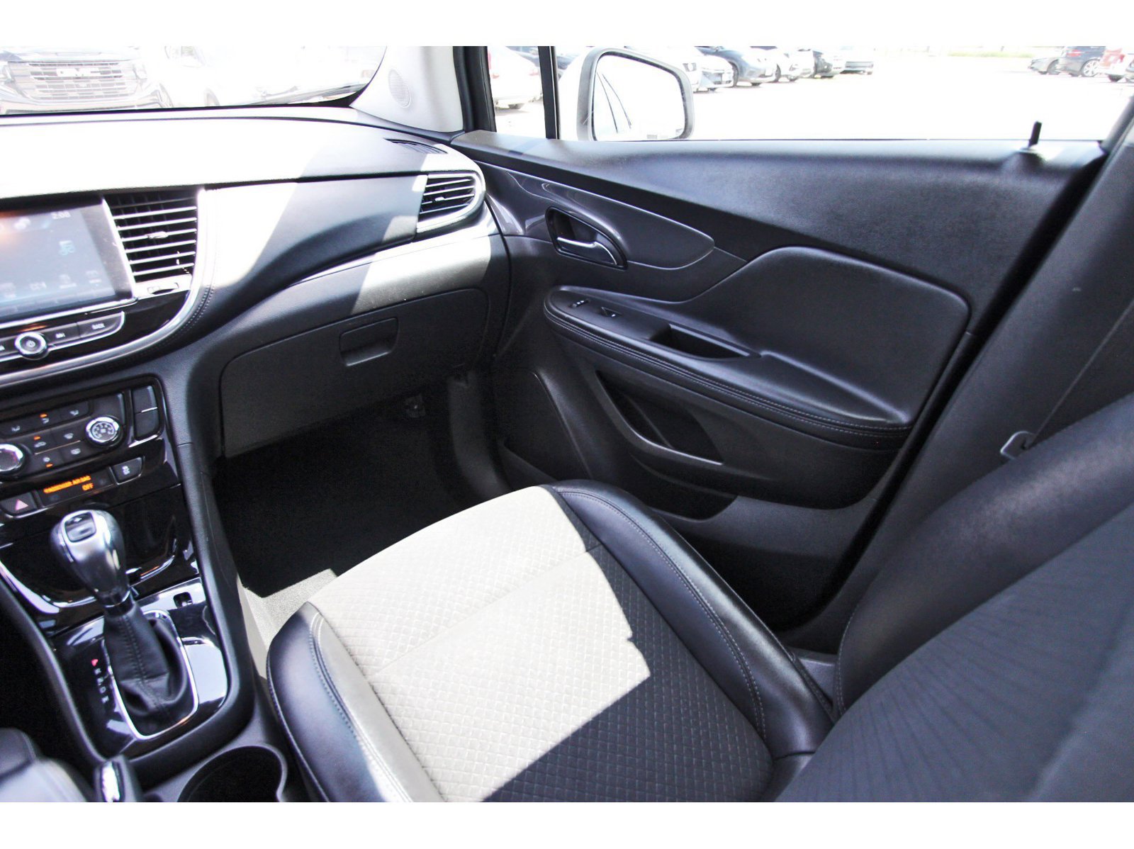 Used 2020 Buick Encore Preferred FWD image 14