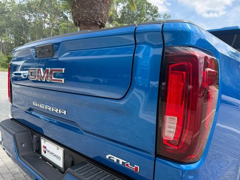Used 2023 GMC Sierra 1500 AT4 w/ AT4 Premium Package image 15