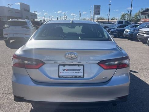 Used 2023 Toyota Camry LE image 5