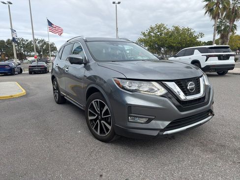 Used 2018 Nissan Rogue SL w/ Premium Package image 5