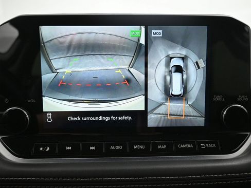 Used 2023 Nissan Rogue Platinum w/ Platinum Premium Package AWD/4WD image 16