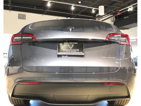Used 2023 Tesla Model Y Long Range image 14