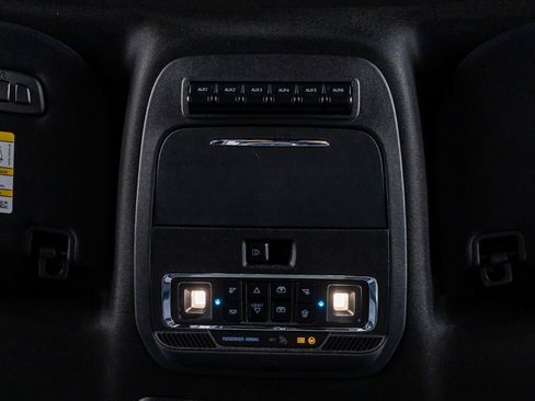 Used 2026 Ford F450 Platinum w/ FX4 Off-Road Package image 28