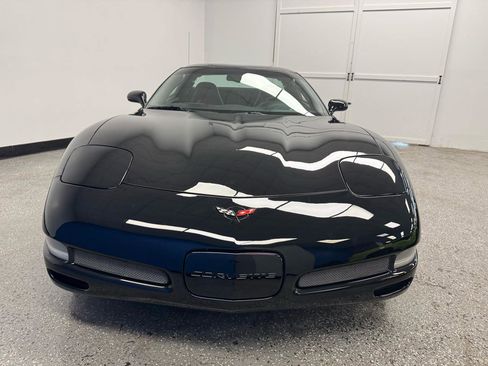 Used 2004 Chevrolet Corvette Z06 w/ Memory Package image 3