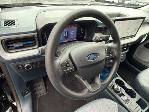 New 2025 Ford Maverick XLT FWD image 31