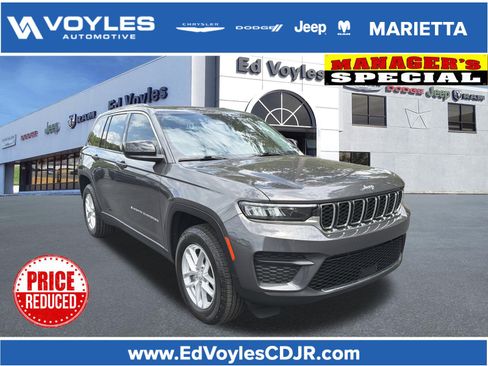 Used 2023 Jeep Grand Cherokee Laredo AWD/4WD image 1